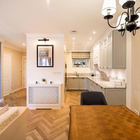 Lovely Apartment In The Heart Of Varšava Exteriér fotografie
