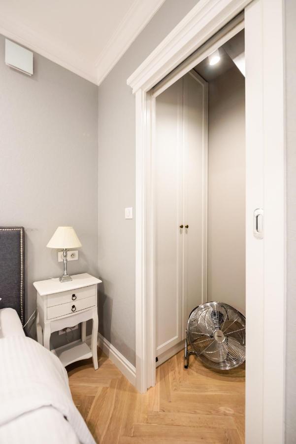 Lovely Apartment In The Heart Of Varšava Exteriér fotografie